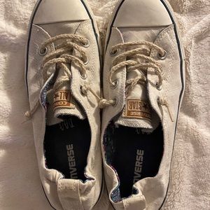 Chuck Taylor Converse womens size 9, mens size 7.
